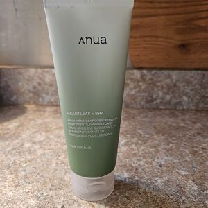 Heartleaf + BHA Pore Deep Cleansing Foam - Green
